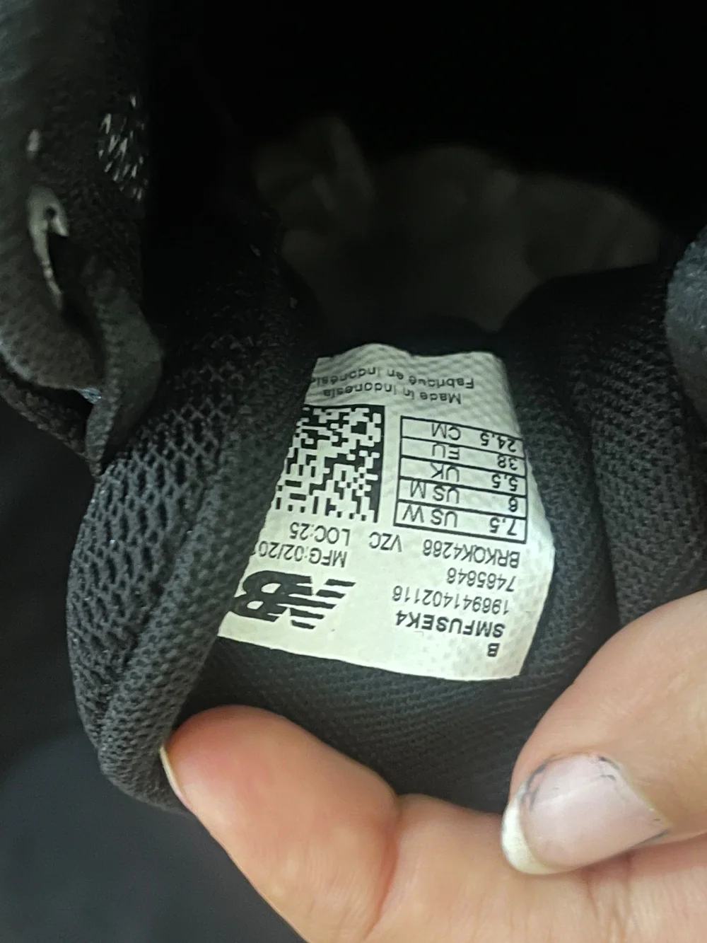 New Balance Unisex Black & White FuelCell Metal-Cleat Athletic Shoes